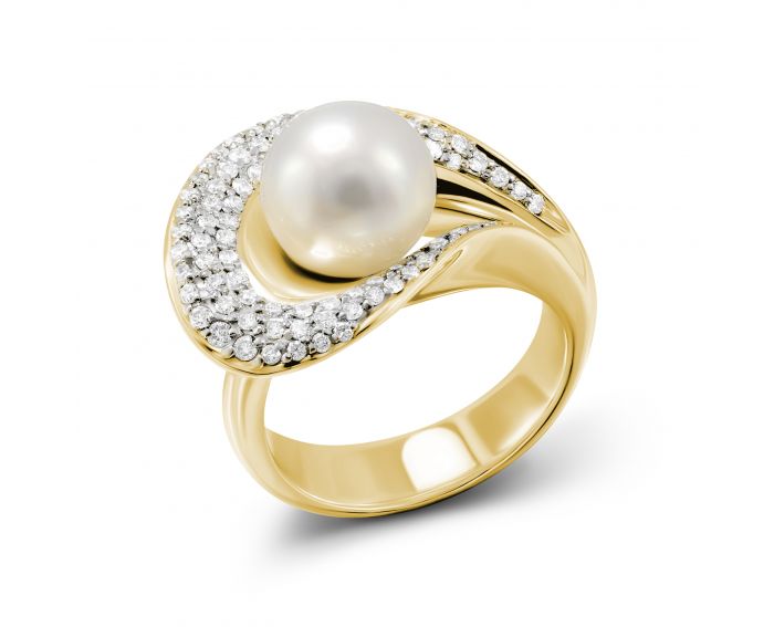 Tenderness ring with pearl and diamonds