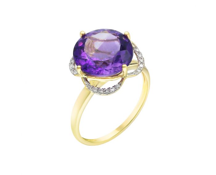 Rose gold ring with diamonds and amethyst