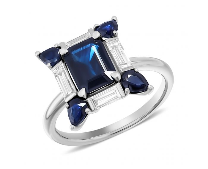 Ring with baguette-cut diamonds and sapphire