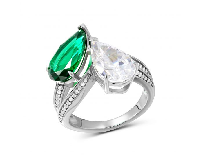 Megan Fox ring with imitation emerald and pear-cut diamond