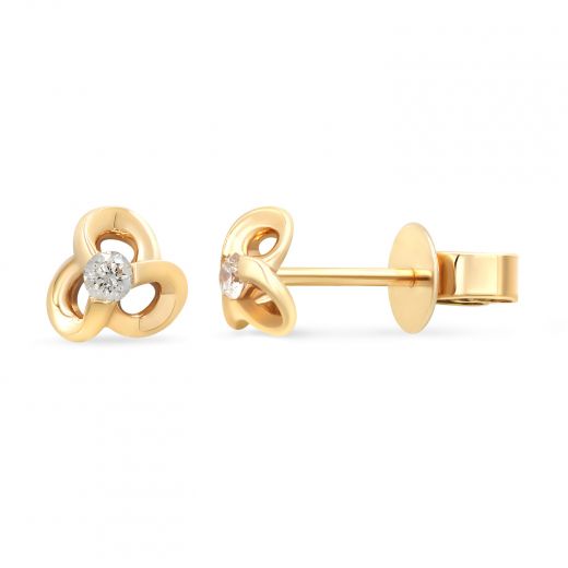 Earrings with diamonds