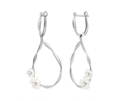 Earrings with mother-of-pearl and diamonds in white gold 1-193 033