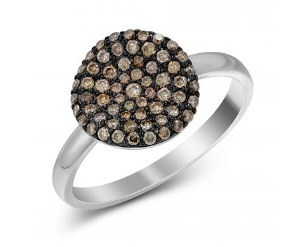 Ring with cognac diamonds