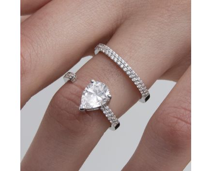 Silver ring with fianitas 3К155-0264