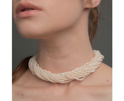 Baby pearl choker necklace